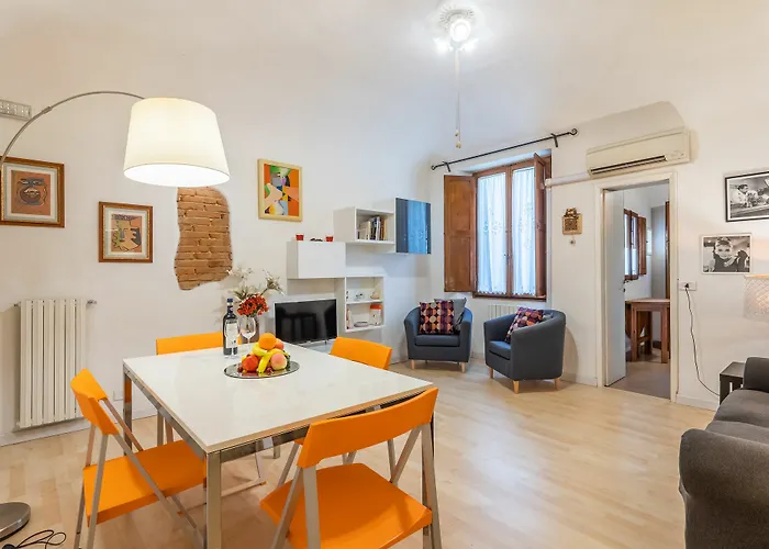 Romana Place